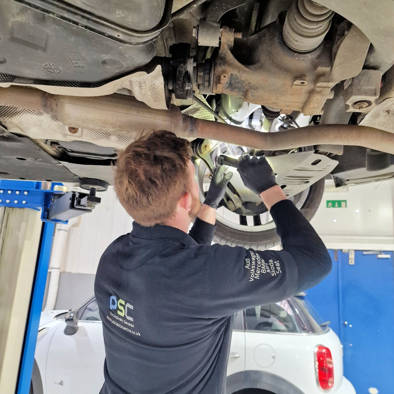 BMW 3 SERIES - F30, F31, F34, F35 [2011-2017] - Oil & Filter Service with Microfilter, Air Filter and either Spark Plugs (Petrol) or Fuel Filter (Diesel)