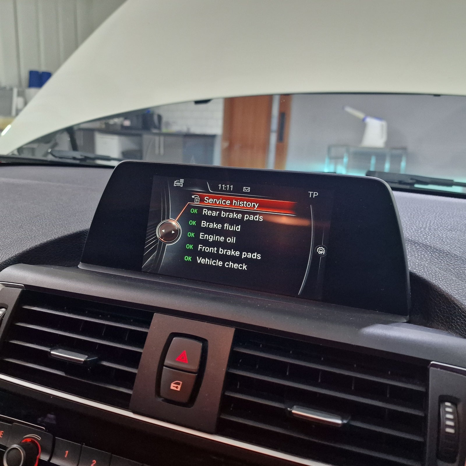 BMW 3 SERIES - F30, F31, F34, F35 [2011-2017] - Oil & Filter Service with Microfilter, Air Filter and either Spark Plugs (Petrol) or Fuel Filter (Diesel)