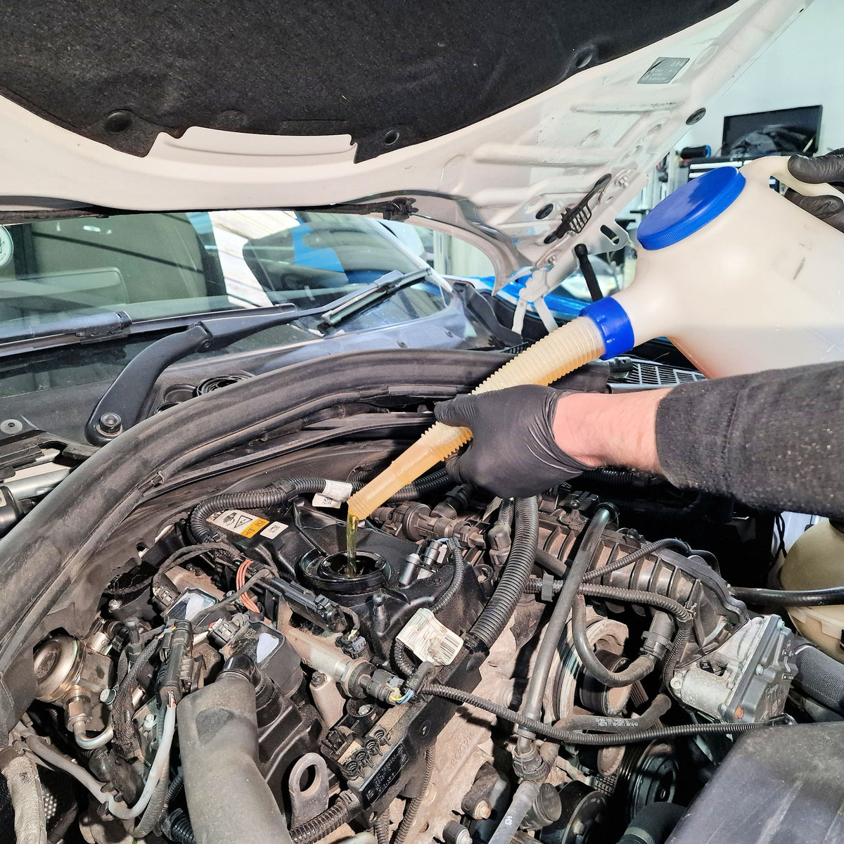 BMW 3 SERIES - F30, F31, F34, F35 [2011-2017] - Oil & Filter Service with Microfilter, Air Filter and either Spark Plugs (Petrol) or Fuel Filter (Diesel)