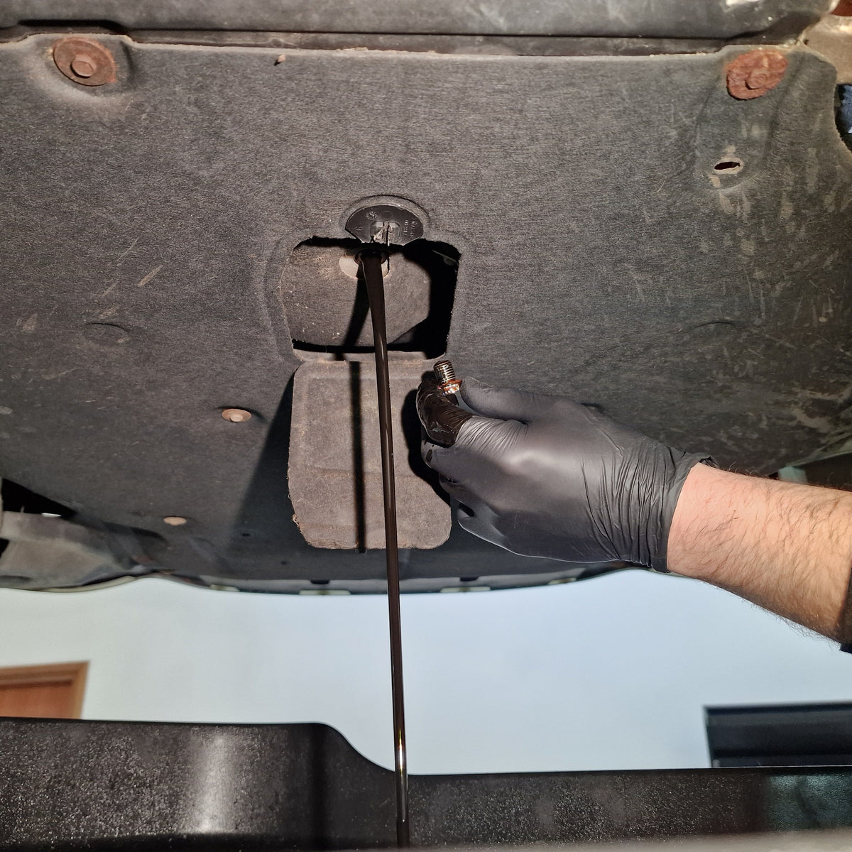 BMW 3 SERIES - F30, F31, F34, F35 [2011-2017] - Oil & Filter Service with Microfilter, Air Filter and either Spark Plugs (Petrol) or Fuel Filter (Diesel)